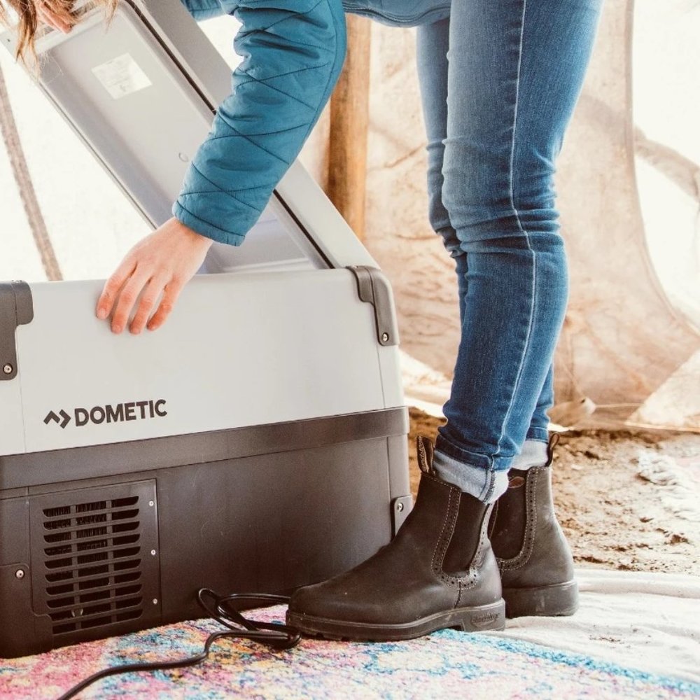 Blundstone Originals High Top Boots in Voltan Black